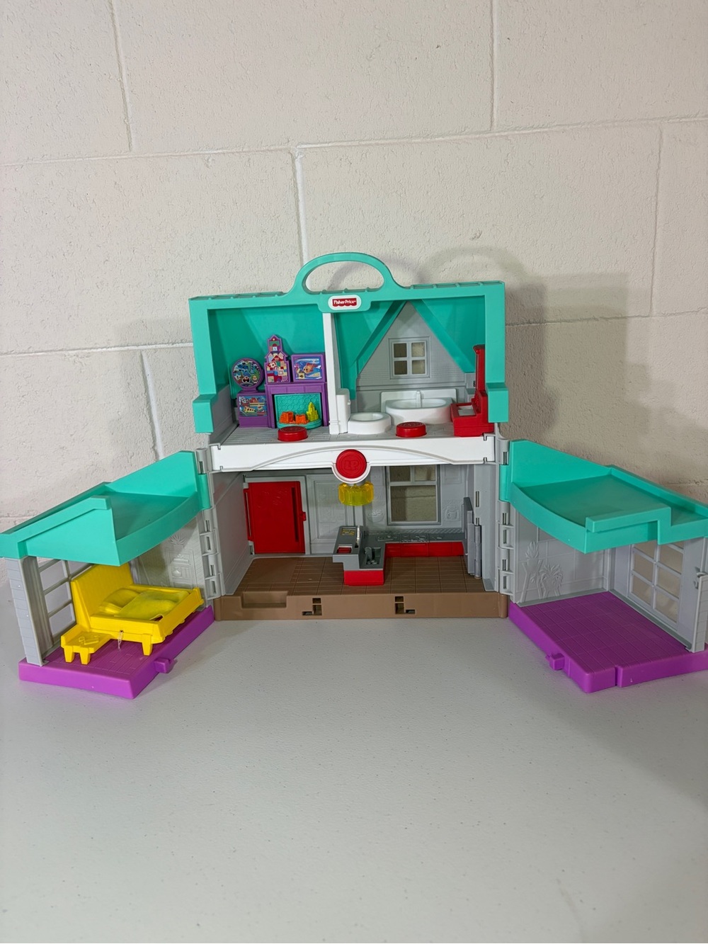 Fisher-Price Little People Fold-Up House Playset with Bed Lights and Sounds Work